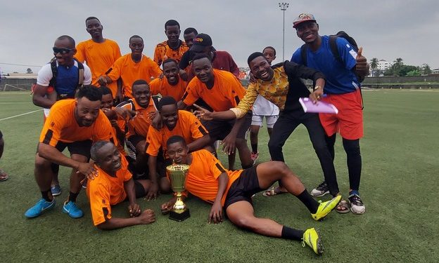 Vainqueur du tournoi de clôture de l'année synodale 2021-2022 à l'Alliance Chrétienne d'Avéa 2 au stade de Nzeng Ayong