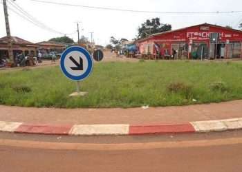 Un jeune gabonaise a enterré un nouveau-né vif à Lebamba, ici Rond-point