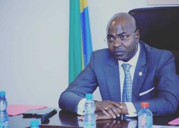 Le ministre du Commerce et des PME, Yves Fernand Manfoumbi pour des élections libres et transparentes pour la Chambre de commerce du Gabon