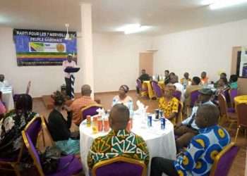 Le président du 7MP Joël Ngoueneni Ndzengouma s'exprimant à la soirée festive de la convention Mouila 2022