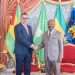 Ali Bongo Ondimba à gauche recevant son homologue de Sao-Tomé et Principe Carlos Vila Nova