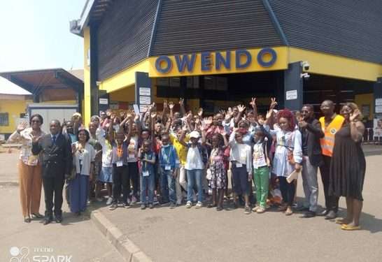 La Setrag reçoit la colonie des vacances de l'association Acade à la gare ferroviaire d’Owendo