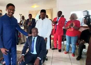 Joël Pono Opape ici installé comme vice-président de l'UPR par Gervais Oniane