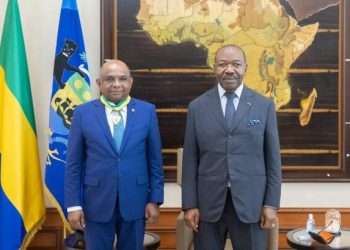 Ali Bongo et Abdulla Shahid, le 16 août 2022, à Libreville.