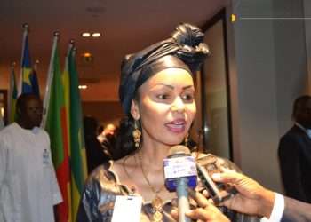 Le passeport biométrique abordé lors des états généraux de la CEMAC par la vice-présidente de la CEMAC Fatima Haram Acyl