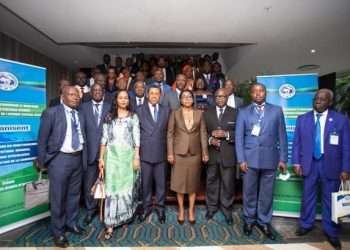 Le PM Rose Christiane Ossouka Raponda lors de la photo de famille de l'ouverture des états généraux de la CEMAC