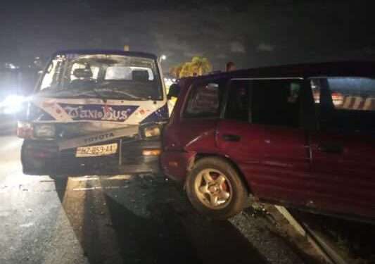 Avec un premis provisoire, Carole Mick Moussavou percute un Rav 4 faisant plusieurs blessés