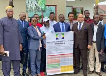 Photo de famille à Akanda lors du lancement du respect des prix de la mercuriale dans le Grand Libreville