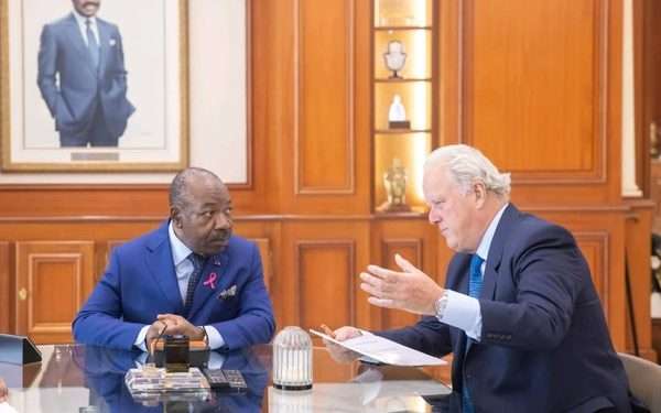 Jonathan Peter Marland, Président du Conseil des Entreprises et de l’Investissement du Commonwealth et Ali Bongo