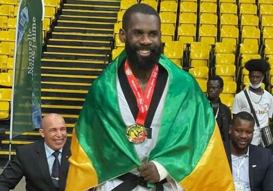 Anthony Obame médaillé d'or de l'Open de Dakar