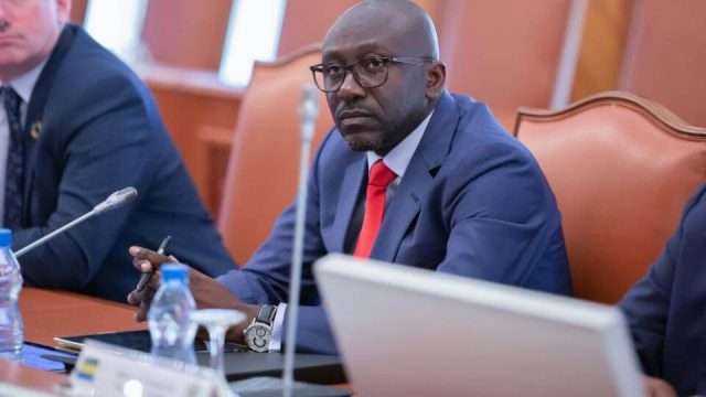Léon Armel Bounda Balonzi atterrit au Fonds d’entretien routier comme PCA
