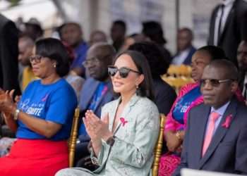 Sylvia Bongo, le Premier ministre et quelques ministres ont lancé la caravane de sensibilisation Gabon Égalité à Ntoum