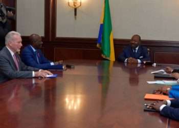 Ali Bongo en audience avec le président de la FEG, Henri Claude Oyima