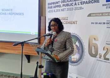 Nicole Jeanine Lydie Roboty Mbou, ministre de l'Économie et de la Relance lors du lancement de l'emprunt obligataire par appel public à l'épargne