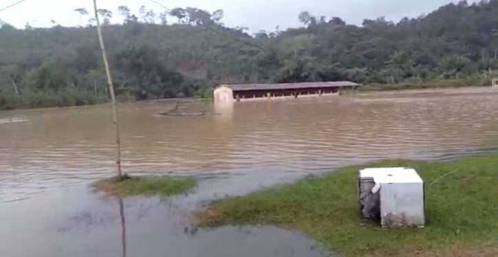 Le lycée Alexandre Madoungou Mbary de Mimongo sous les eaux