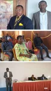 Dr Pierre Ngoma, l'entrepreneur Pamphile Nzoko, au-dessus, partenaires de la conférence sur l'économie personnelle, vue partielle de l'assistance 