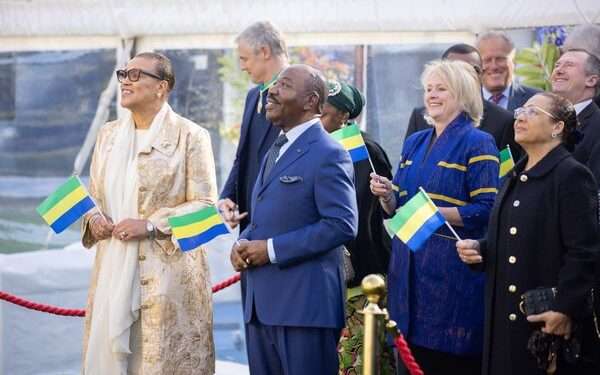 Le président Ali Bongo à la cérémonie de levée du drapeau à Londres
