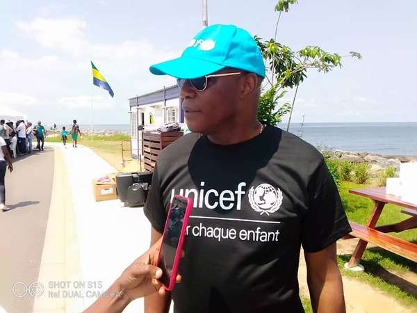 Le représentant résident de l'UNICEF, Noël Zagre lors de la célébration de la journée mondiale de l'enfance devant la presse
