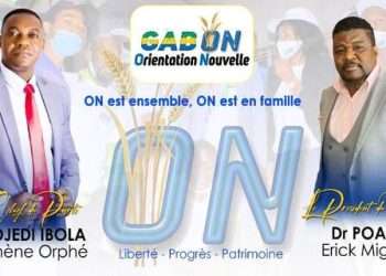 Sosthène Orphé Lendjedi Ibola, à gauche cité dans l'incendie d'Oyem en 2020, et Erick Miguel Poaty, le président d'Orientation Nouvelle, à droite