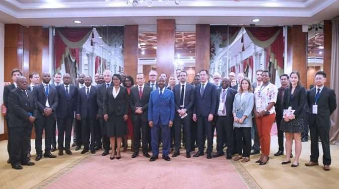 Ali Bongo et les membres du MEDEF