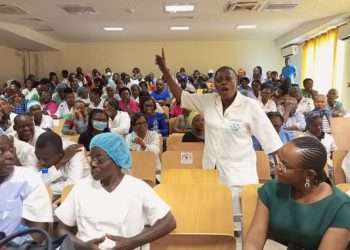Le personnel de Santé du CHUL en entretien avec le bureau du SYNAPS P-GA