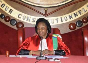 La Cour constitutionnelle dirigée par Marie-Madeleine Mborantsuo a procédé à la dissolution du CGE