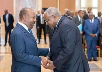 Séraphin Akure-Davain à droite, nommé co-président de la concertation politique