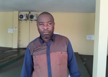 Le président du Syndicat des greffiers du Gabon, Henry Morethy Thytiss