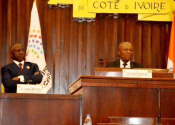Faustin Boukoubi dirigeant les travaux de l'APF Afrique à Abidjan