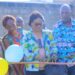 Le député Atsame Bekale Aline Clémence coupant le ruban pour l'inauguration du pont au Pk11 Bizango Rails