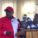 Akure-Davain présentant son nouveau parti politique Les Démocrates libres