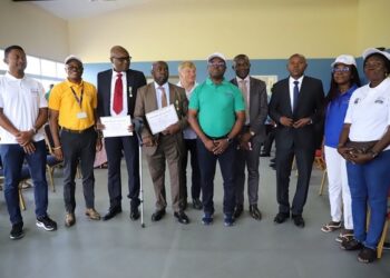 Setrag honorer dix agents