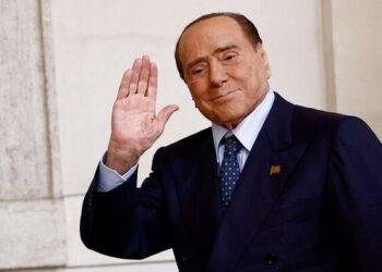 Silvio Berlusconi décédé