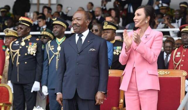 Ali Bongo défilé août
