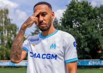 Aubameyang rival FC Barcelone