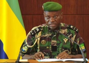 Gabon : les directeurs généraux sommés de restituer les  fonds publics volés sous 48 heures !