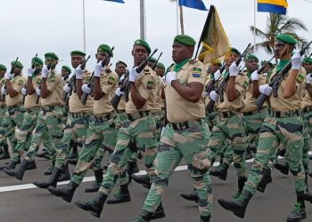 militaires arbitres impartiaux élection