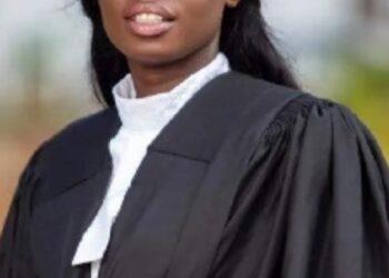 avocate qui payé études