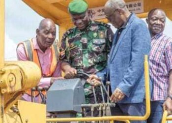 Président Transition travaux Oyem