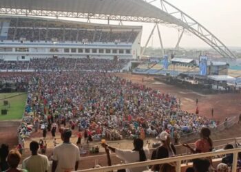 Kanguka Libreville carton plein