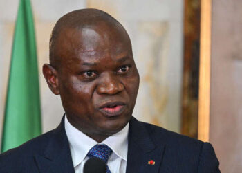 Oligui Nguema pression financière