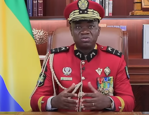 Oligui Nguema Conseil des ministres