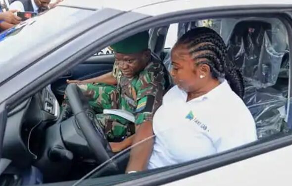417 taxis aux Gabonais