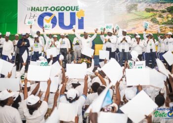 Raymond Ndong Sima dans le Haut-Ogooué