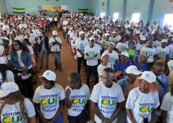 À Okondja, Brigitte Onkanowa mobilise pour un Oui triomphal au Référendum