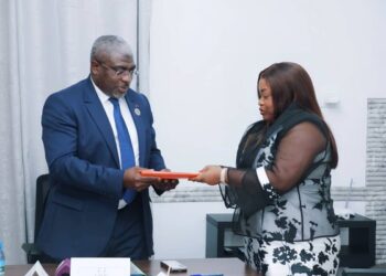 Ministre Formation professionnelle Tonangoye