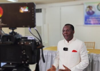 Ali Akbar Onanga Y'Obegue Radio Gabon