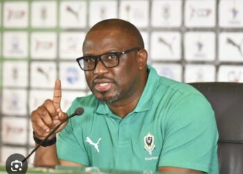 Thierry Mouyouma contre la presse