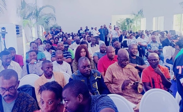 Rassemblement des Bâtisseurs et la presse