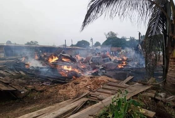 Incendie à Mitzic,